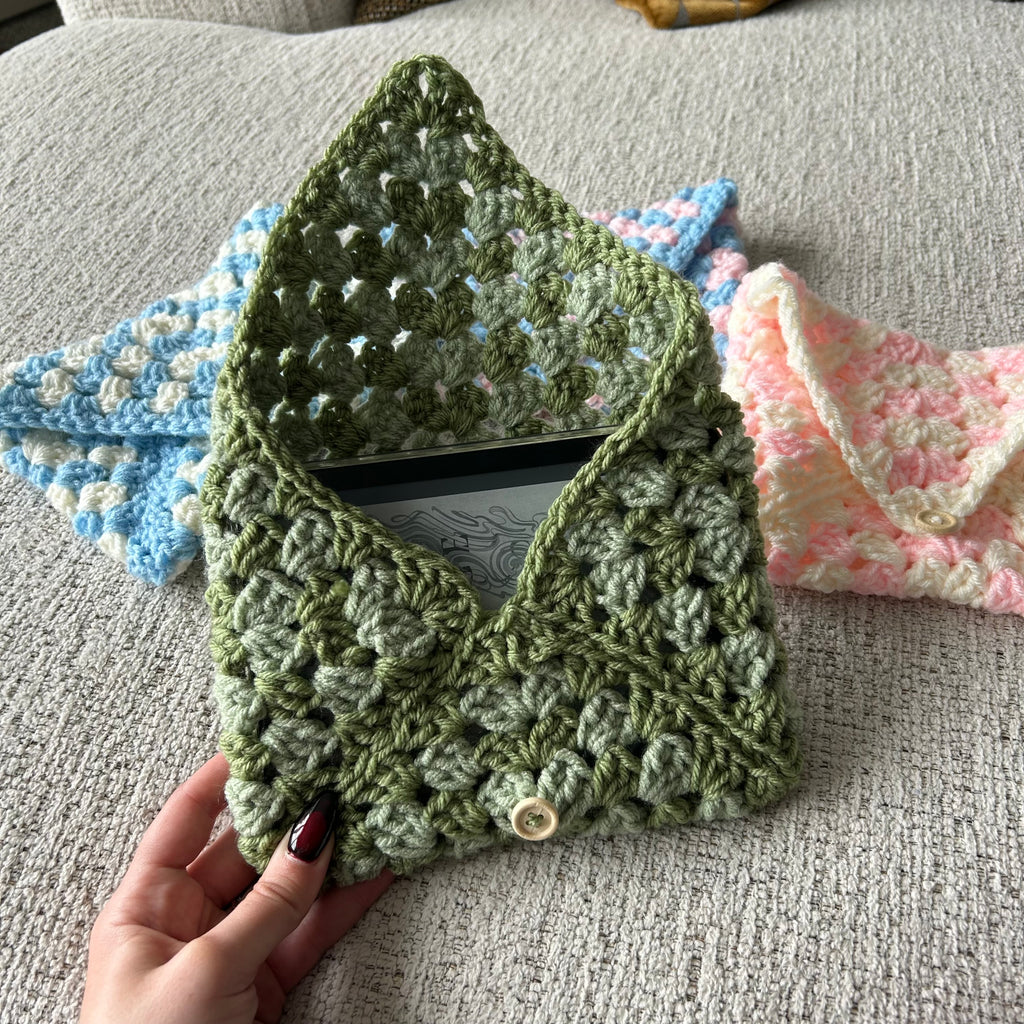 Handmade crochet kindle case customizable kindle crochet sleeve granny square kindle sleeve gift for book lover kindle accessory
